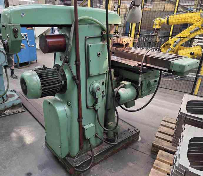 Použitá frézka FA 3 AU, r. v. 1975 - foto 6