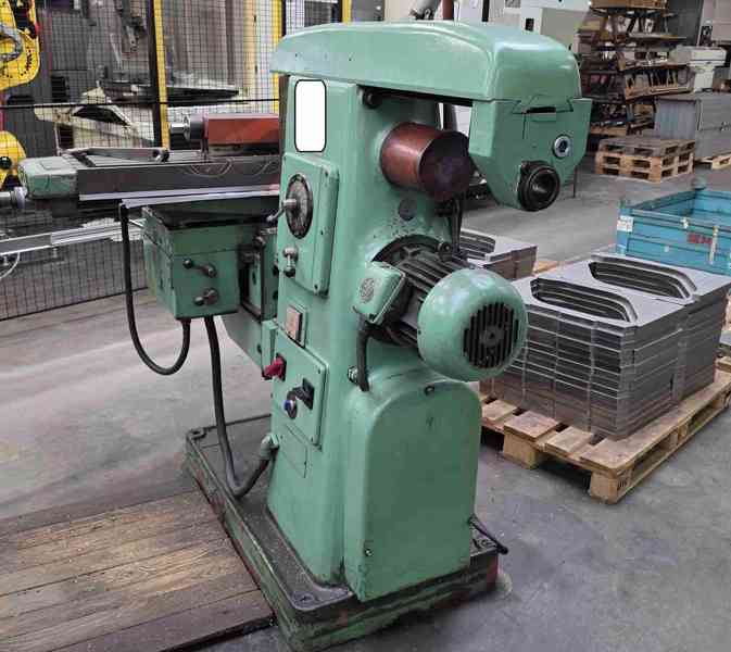 Použitá frézka FA 3 AU, r. v. 1975 - foto 8