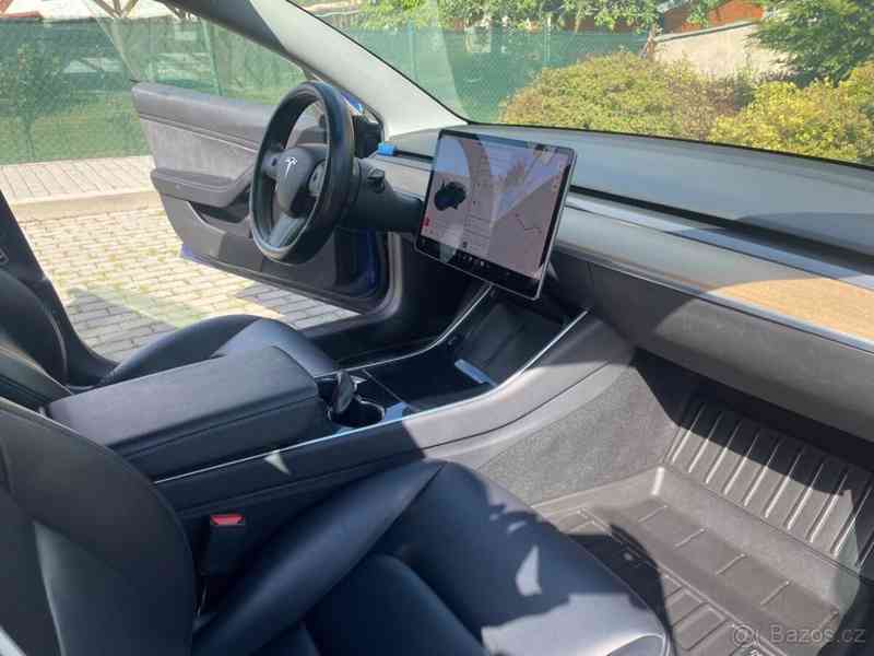 Tesla Model 3 - foto 9