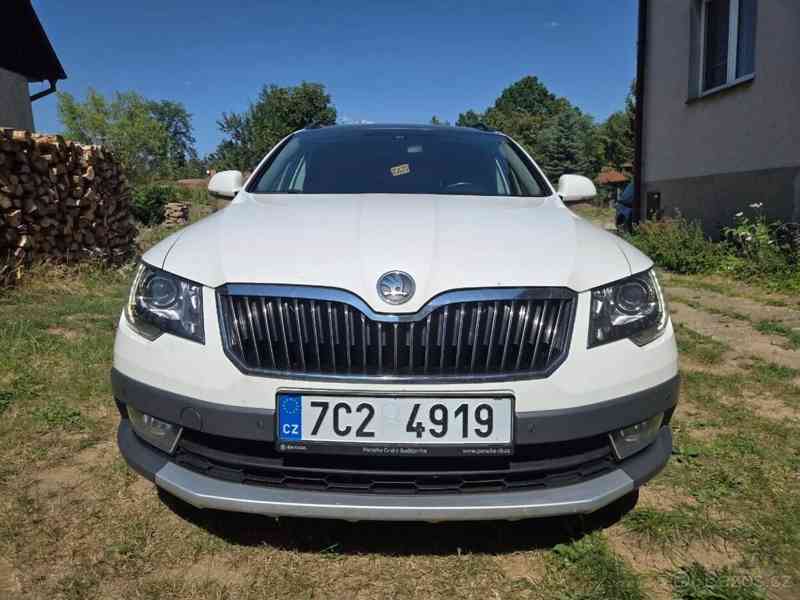 Škoda Superb 2,0   Scout TDI - foto 12