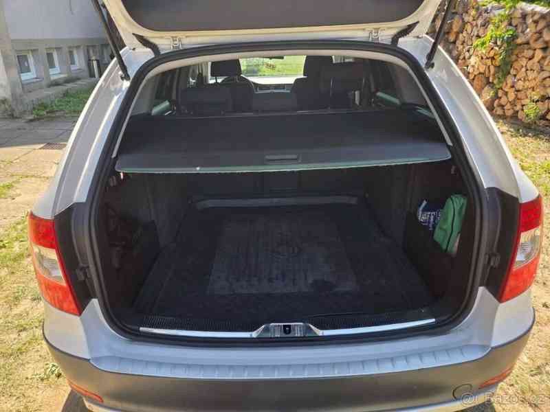 Škoda Superb 2,0   Scout TDI - foto 5