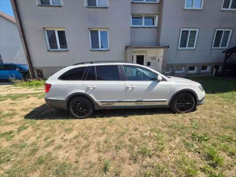 Škoda Superb 2,0   Scout TDI - foto 2