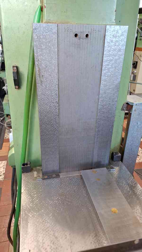 Použitá frézka FNK 25 A, r. v. 1994 - foto 5