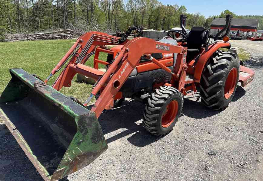 Kubota L3430 traktor - foto 1