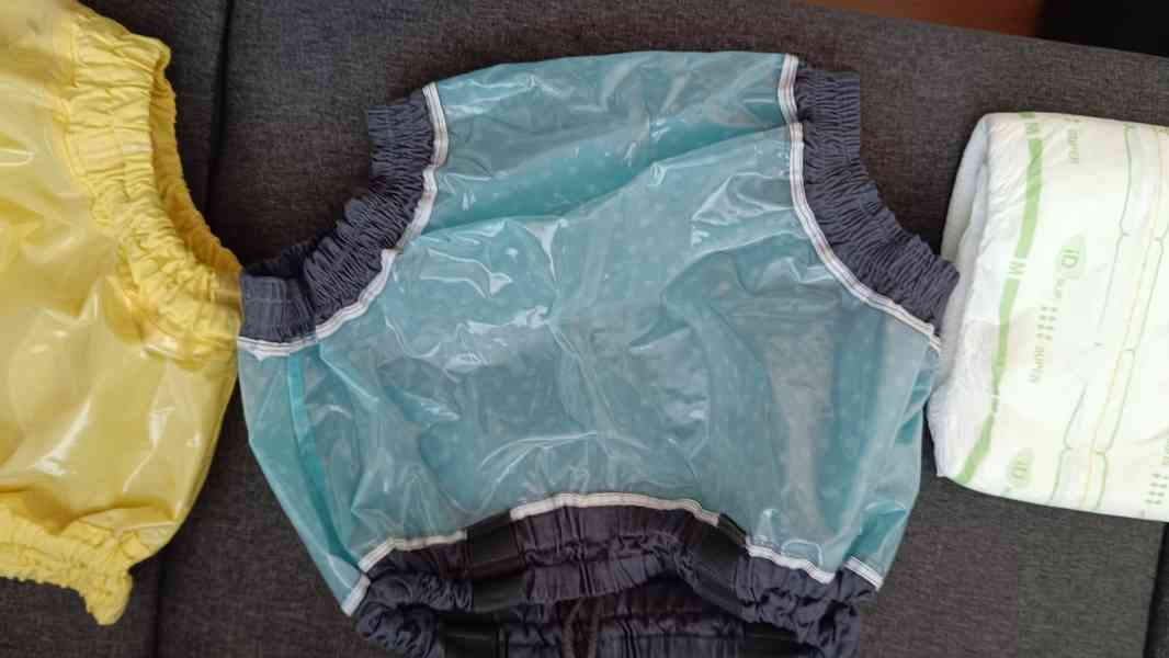 Prodám pvc kalhotky 4,ks,a ID plenkové kalhotky. - foto 5