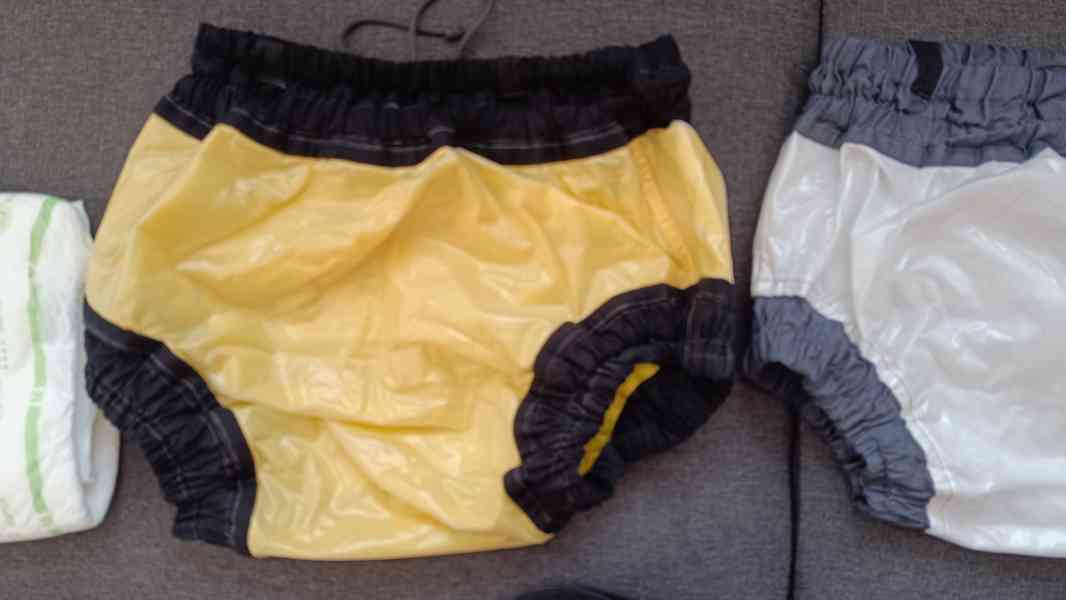 Prodám pvc kalhotky 4,ks,a ID plenkové kalhotky. - foto 9