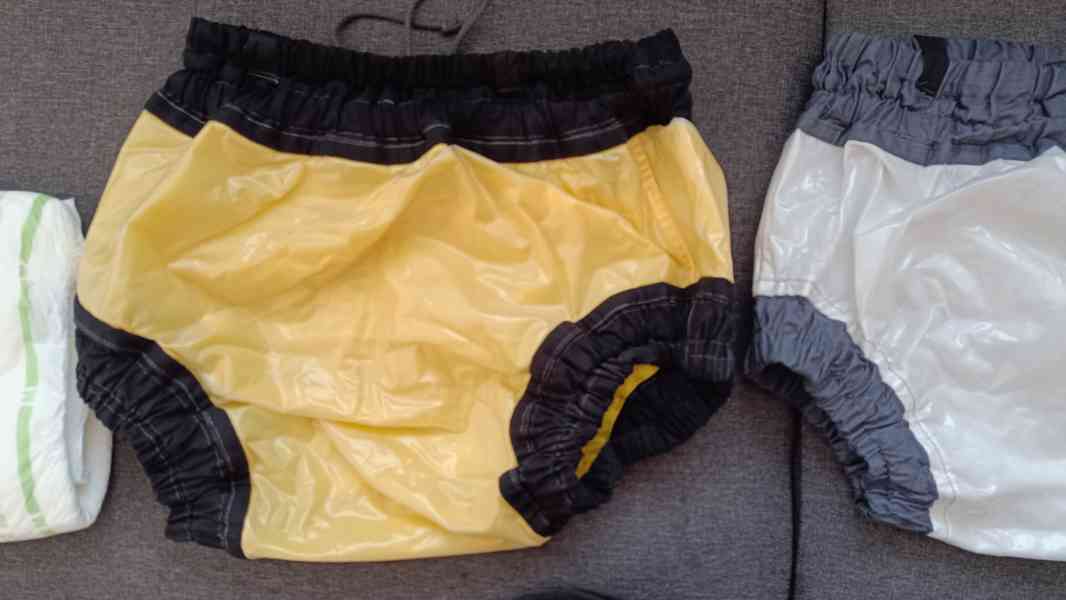 Prodám pvc kalhotky 4,ks,a ID plenkové kalhotky. - foto 10