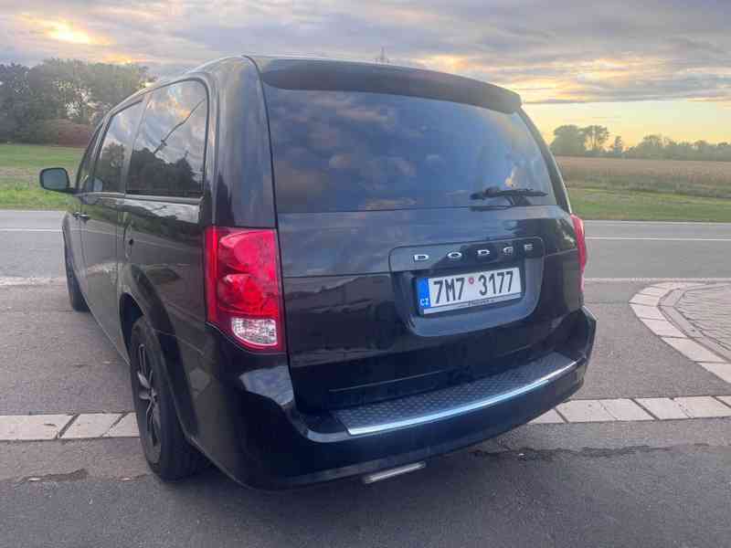 Dodge Grand Caravan 3,6 RT S CREW 2018 - foto 5