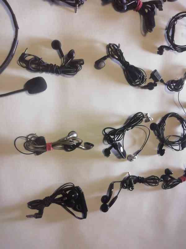 Sluchátka k mobilům - foto 5