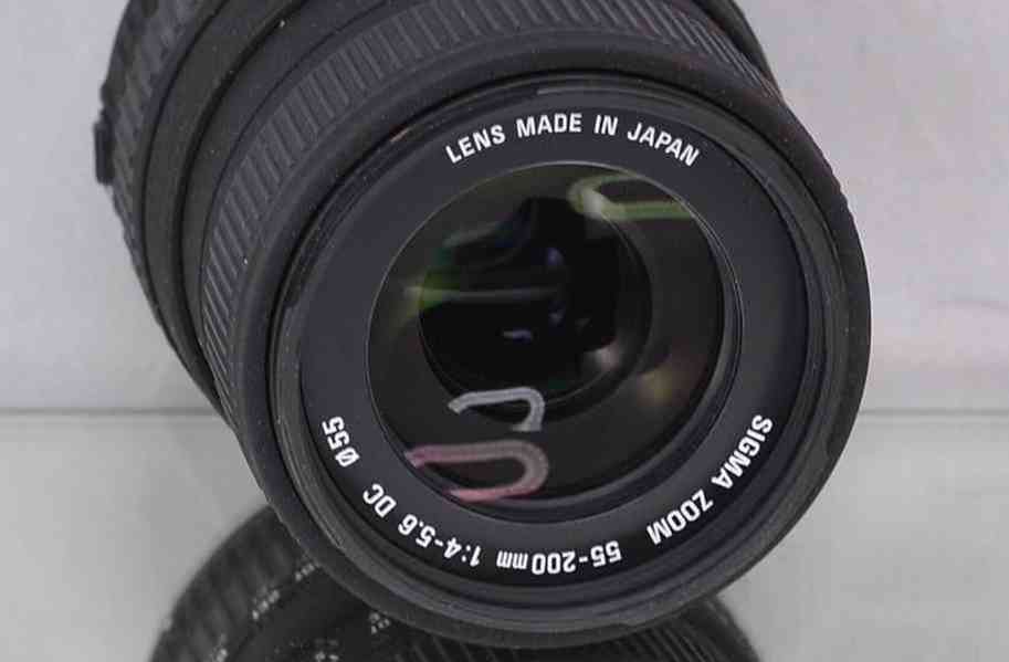  pro Canon - Sigma DC 55-200mm 1:4-5.6 *APS-C - foto 3