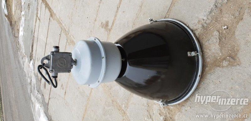 Průmyslová industriální tovární lampa - foto 2
