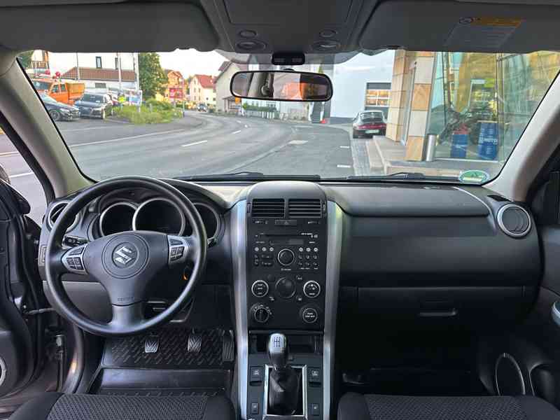 Suzuki Grand Vitara 2.4i Comfort benzín 124kw - foto 13