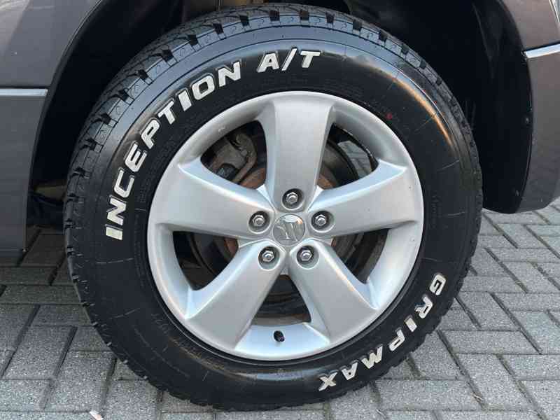 Suzuki Grand Vitara 2.4i Comfort benzín 124kw - foto 18