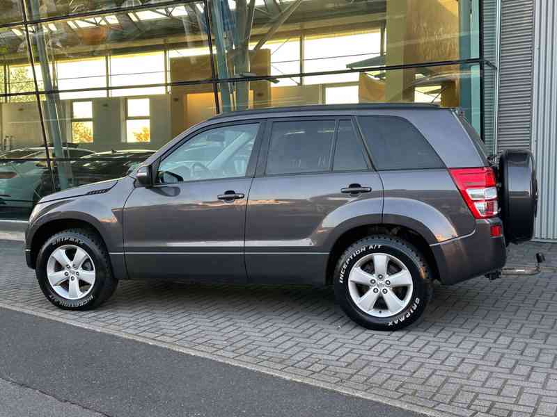 Suzuki Grand Vitara 2.4i Comfort benzín 124kw - foto 9
