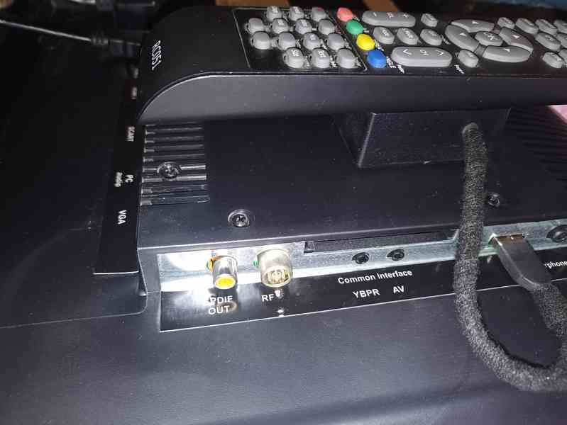 Full HD LED televizor SLE 24F58M4 Sencor  - foto 2