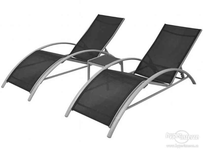 2x relaxační polohovatelné lehátko + stolek s černým sklem. - foto 2