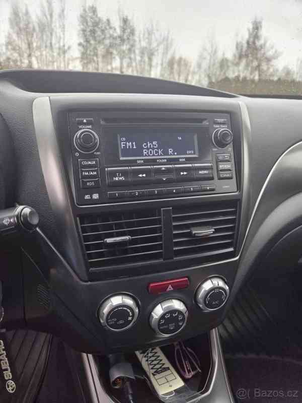 Subaru Impreza 2,0   XV - foto 12