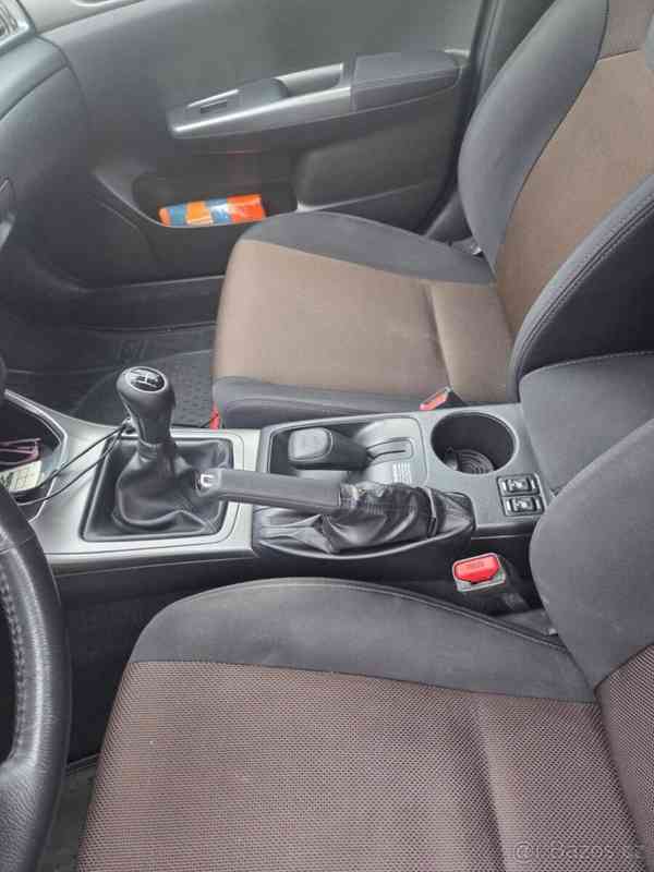 Subaru Impreza 2,0   XV - foto 13