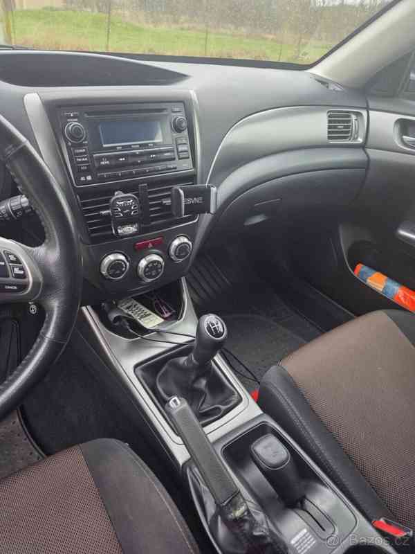 Subaru Impreza 2,0   XV - foto 8
