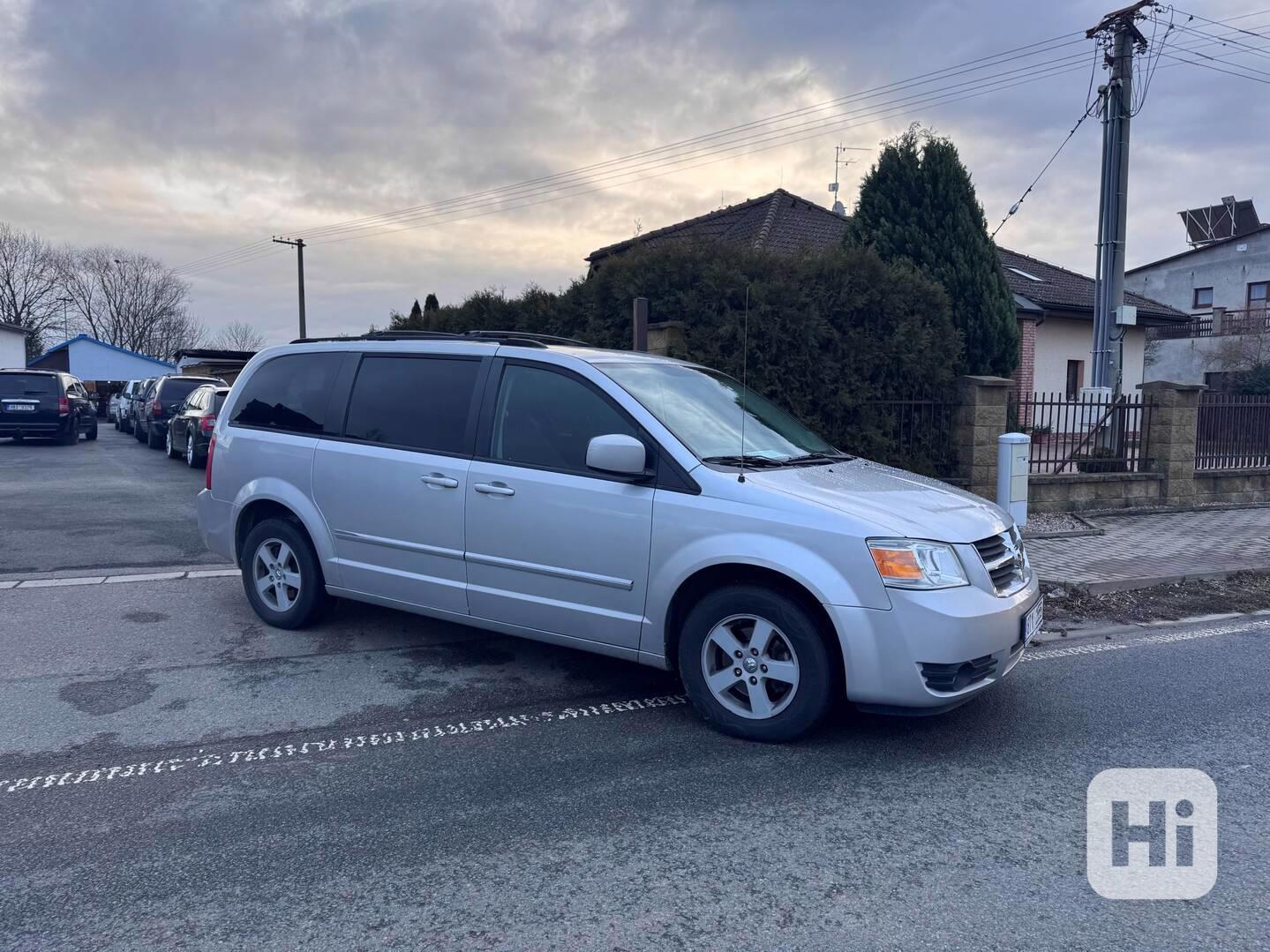 Dodge Grand Caravan 3,8 SXT RT LPG 2012 - foto 1