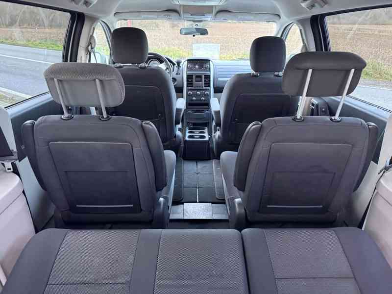 Dodge Grand Caravan 3,8 SXT RT LPG 2012 - foto 9