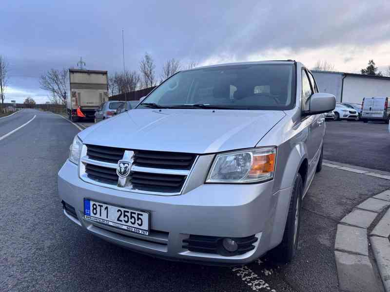 Dodge Grand Caravan 3,8 SXT RT LPG 2012 - foto 7