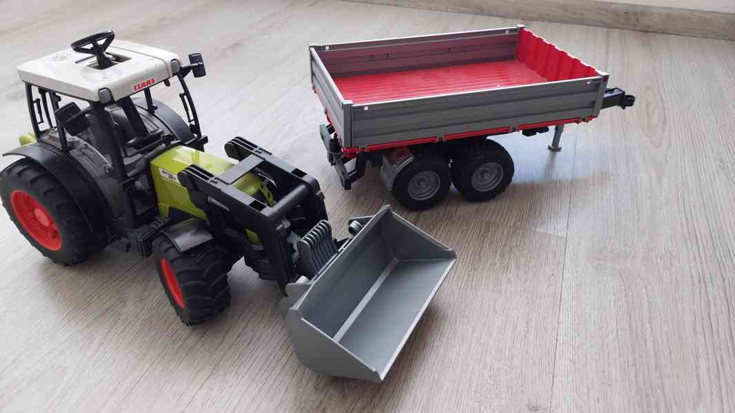 Bruder Traktor + čelní nakladač + sklápěcí vůz - foto 2