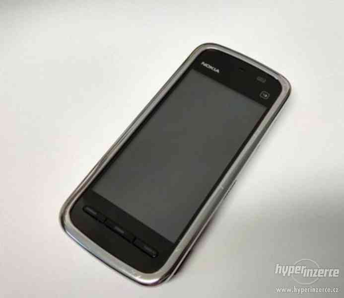 Nokia 5230 černá - foto 1
