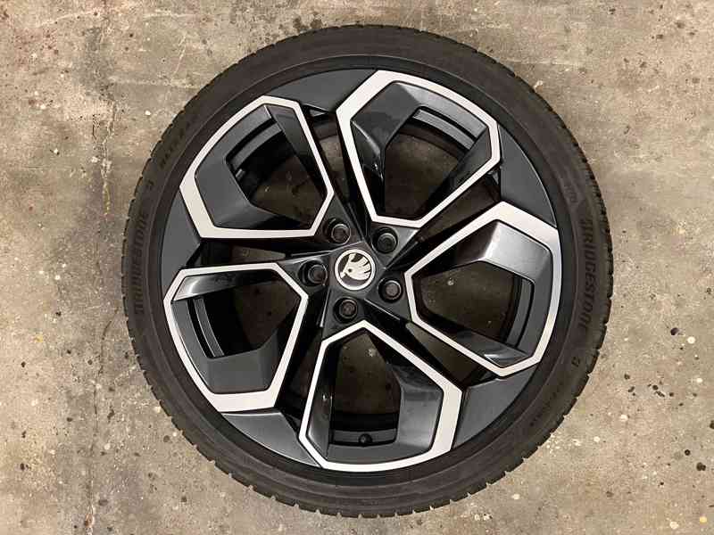 Octavia - originál komplet zimní kola.Jako nové.8mm.Přivezu. - foto 8