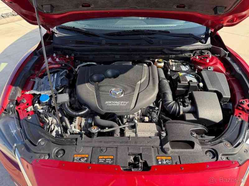 Mazda 6 2,2 - foto 12
