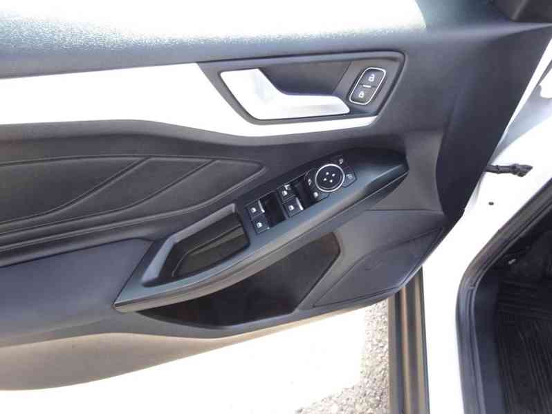 Ford Focus 1.5 TDCI Combi r.v.2018 (88 kw) 2.MAJITEL - foto 6