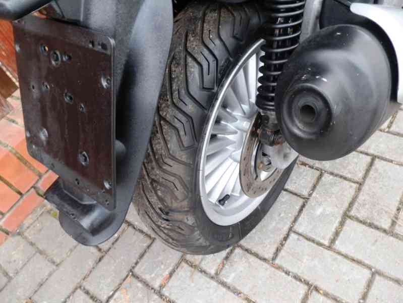 Piaggio Beverly 125 - foto 19