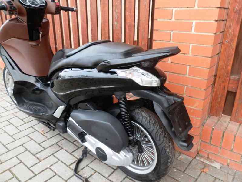 Piaggio Beverly 125 - foto 8
