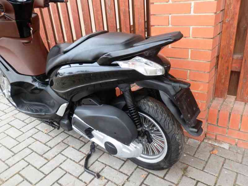 Piaggio Beverly 125 - foto 7