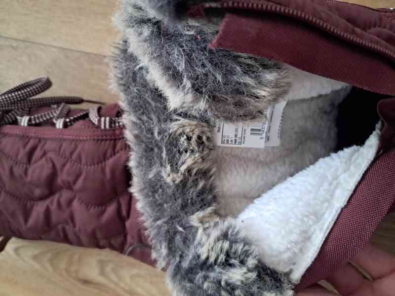 Dívčí zimní boty pěkný stav - foto 3