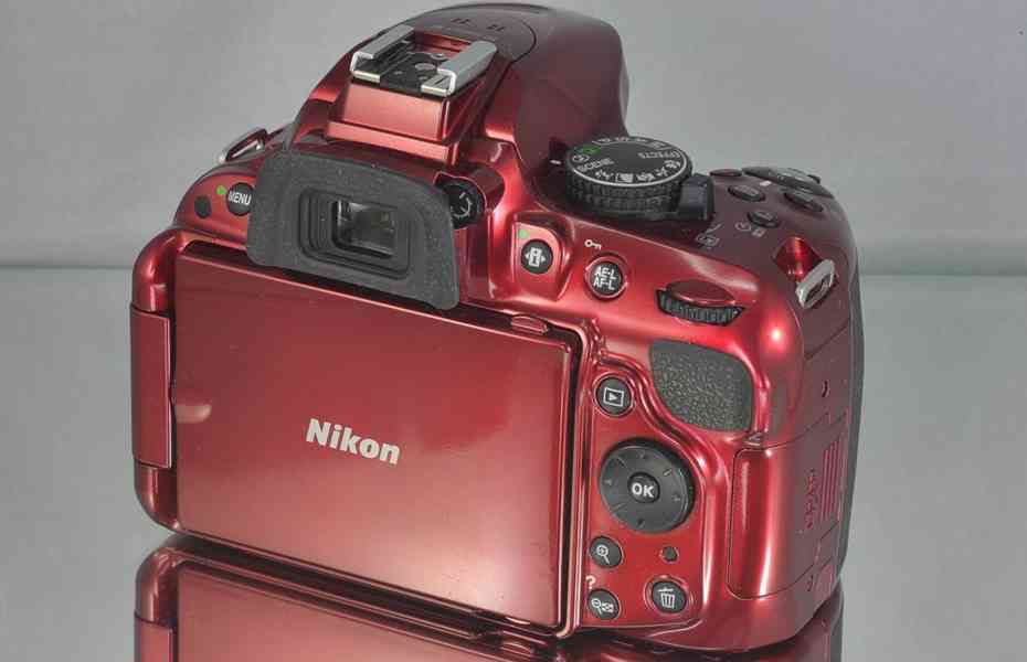 Nikon D5200 **APS-C 24,1 MPix *Full HDV* 9200 Exp. - foto 8