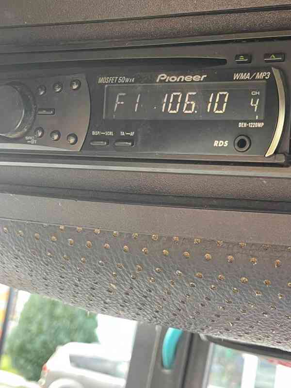 Trktor BELARUS 1221,4 garance, servisovany, čeln.nakladač. - foto 10