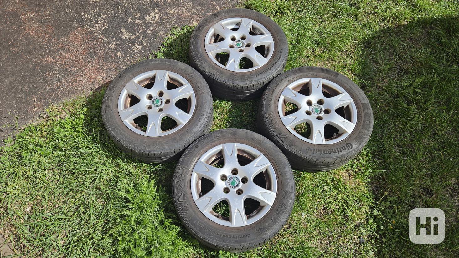 Škoda Fabia elektrony alukola disky 14" pneumatiky 185/60R14 - foto 1
