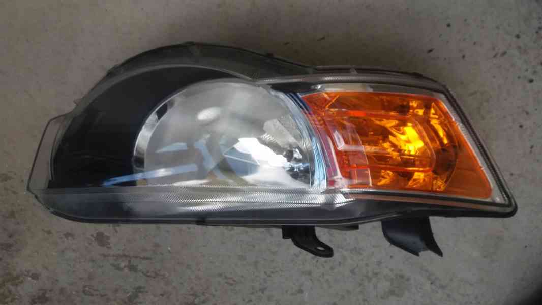 Přední světlo PRAVÉ pro Mitsubishi Colt VI (Z30) 30124930200 - foto 2