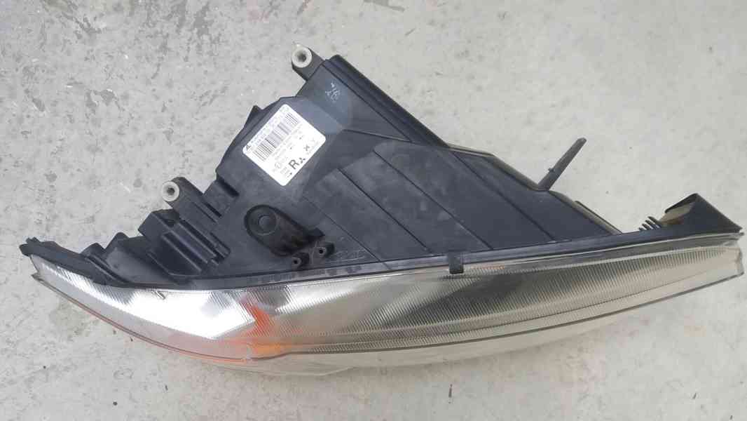 Přední světlo PRAVÉ pro Mitsubishi Colt VI (Z30) 30124930200 - foto 3