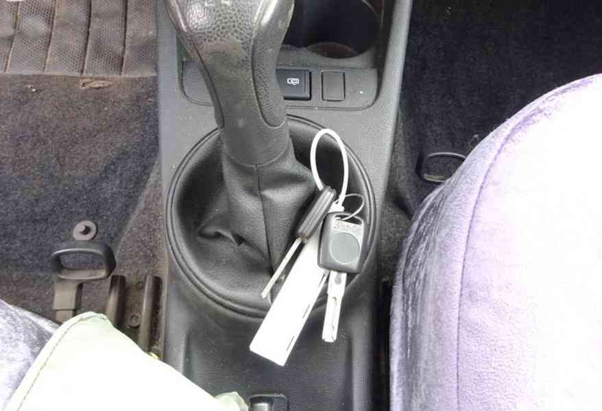 Škoda Fabia 1.2i Combi r.v.2009 1.Majitel stk:5/2026 - foto 9