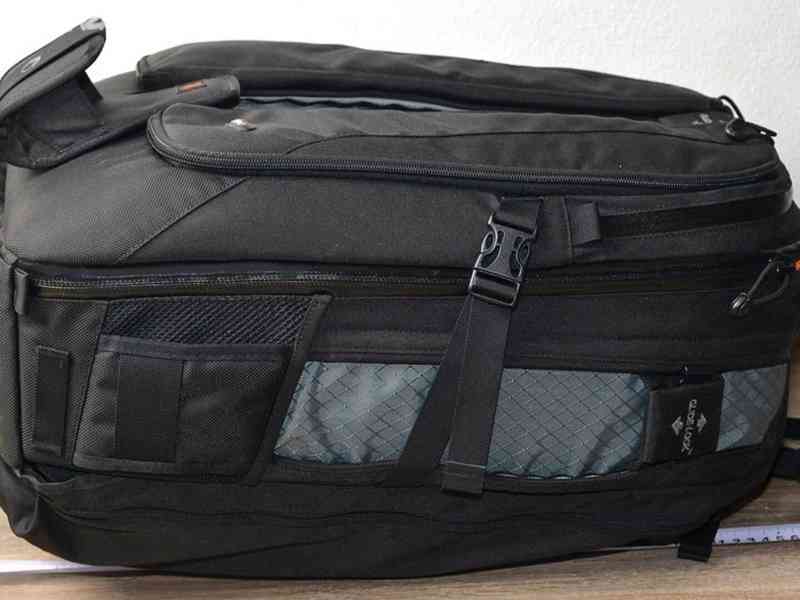 LowePro Vertex 300 AW **Prof. foto/video batoh - foto 3