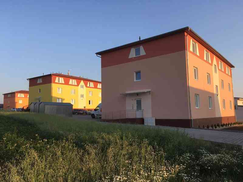 Nové 1+kk pro 100% nekuřáky,zahrada na grilování,parkoviště - foto 10