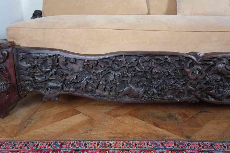 Dlouhá čínská sofa - bohatě vyřezávaný - foto 4