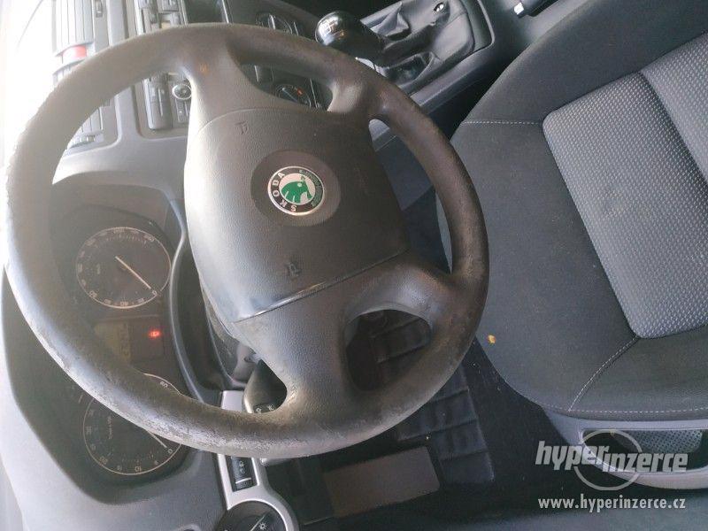 Škoda Octavia II - 1.9 TDI, 77 kW, r.v. 2008 s vadou motoru - foto 10