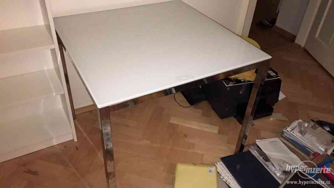 Jídelní stůl IKEA - foto 1