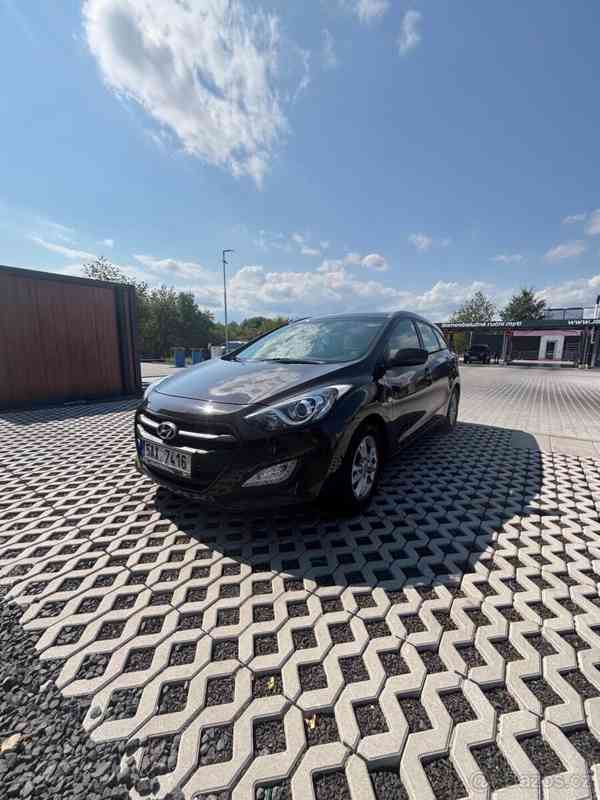 Hyundai i30 1,6   gdi 99kw - foto 13
