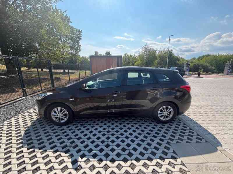 Hyundai i30 1,6   gdi 99kw - foto 9
