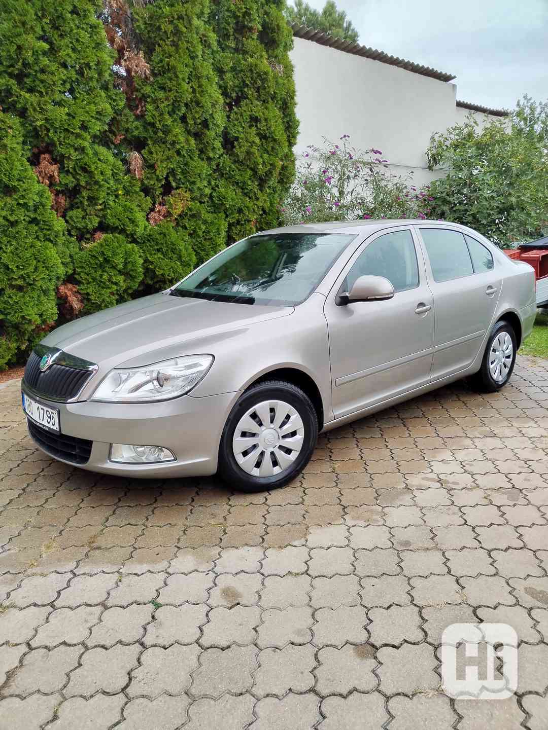 Škoda Octavia II Facelift, výbava elegance, tažné zařízení - foto 1