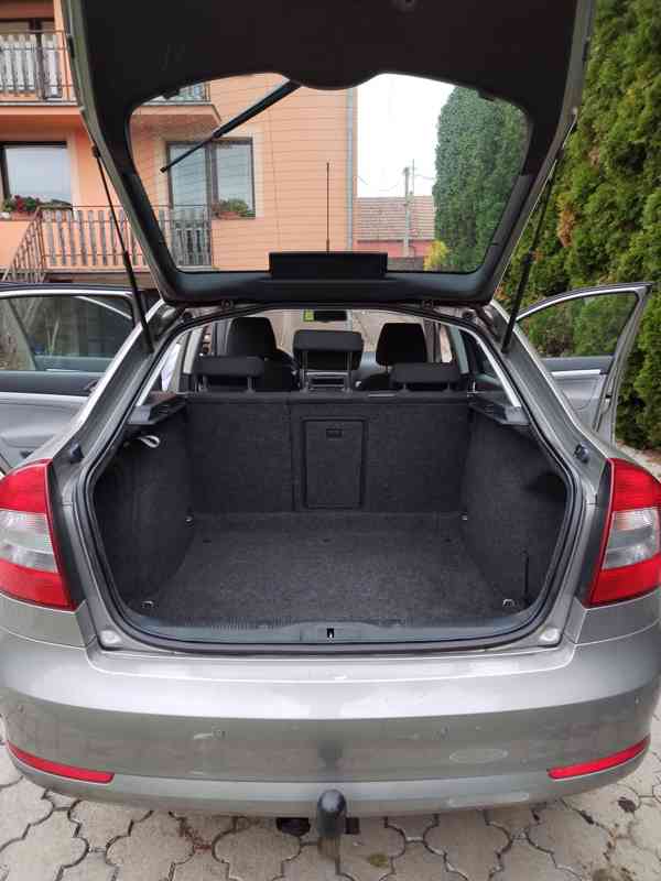 Škoda Octavia II Facelift, výbava elegance, tažné zařízení - foto 8